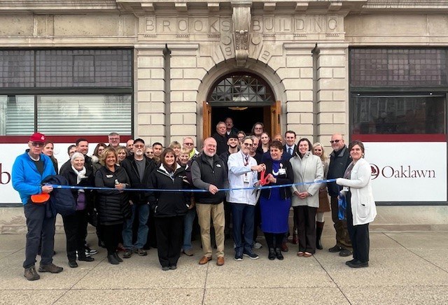 Oaklawn Pharmacy Ribbon Cutting